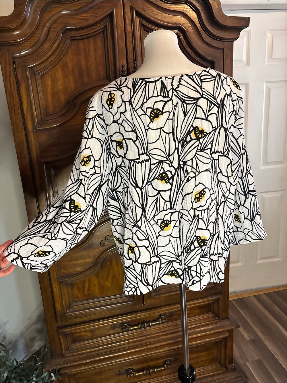 Habitat floral blouse top - Picture 7 of 13